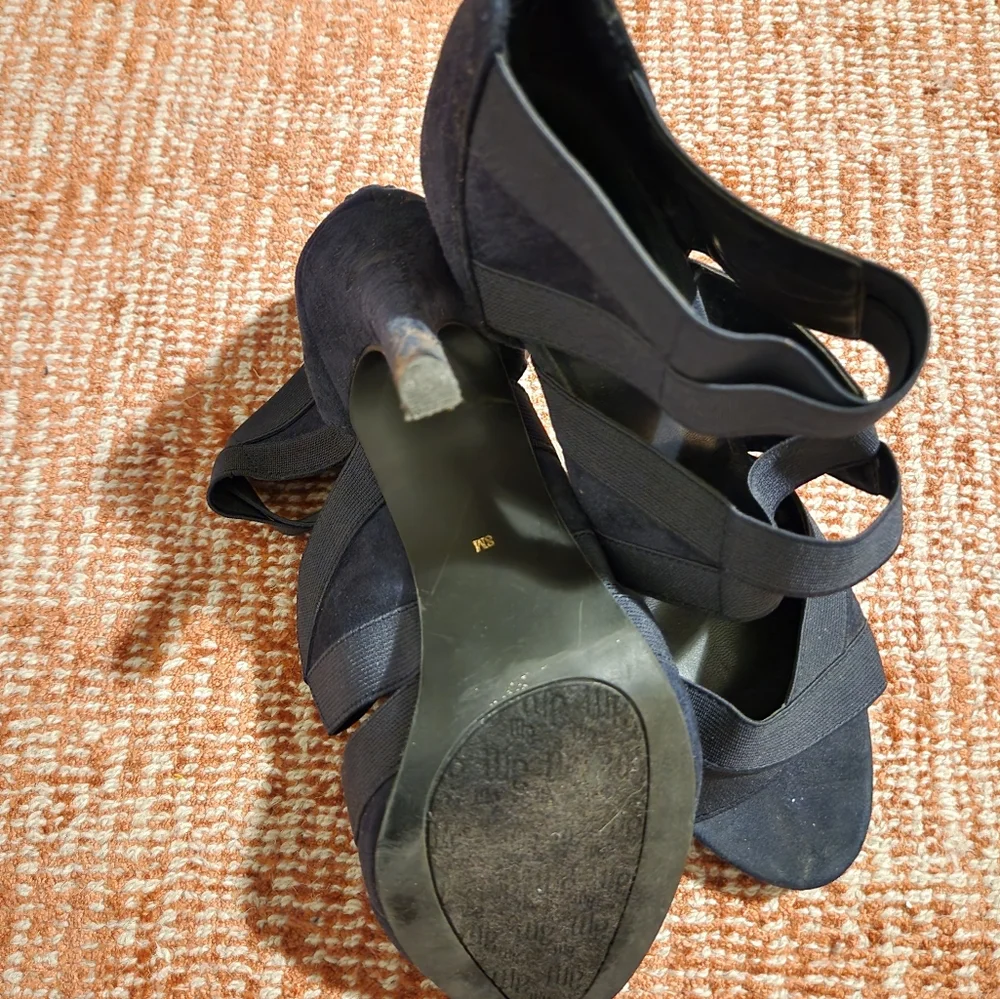 Heals - Picture 2 of 3